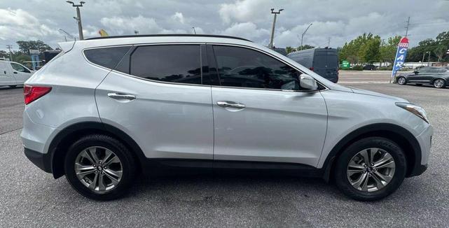 Photo of 2016 Sparkling Silver Hyundai Santa Fe Sport