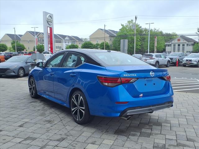 Photo of 2022 Electric Blue Metallic/Super Black Nissan Sentra