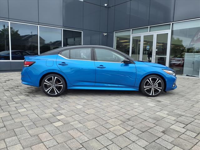 Photo of 2022 Electric Blue Metallic/Super Black Nissan Sentra