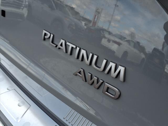 Photo of 2025 Charcoal/2t Gry Blk Nissan Rogue