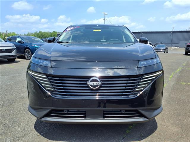 Photo of 2025 Super Black Nissan Murano