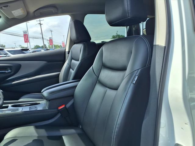 Photo of 2022 Pearl White Tricoat Nissan Murano