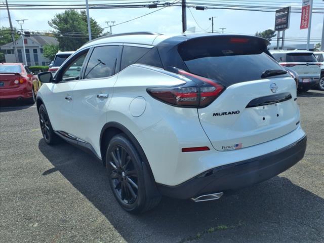 Photo of 2022 Pearl White Tricoat Nissan Murano