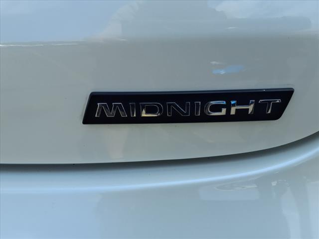 Photo of 2022 Pearl White Tricoat Nissan Murano