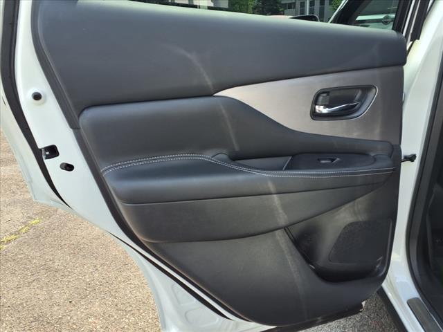 Photo of 2022 Pearl White Tricoat Nissan Murano