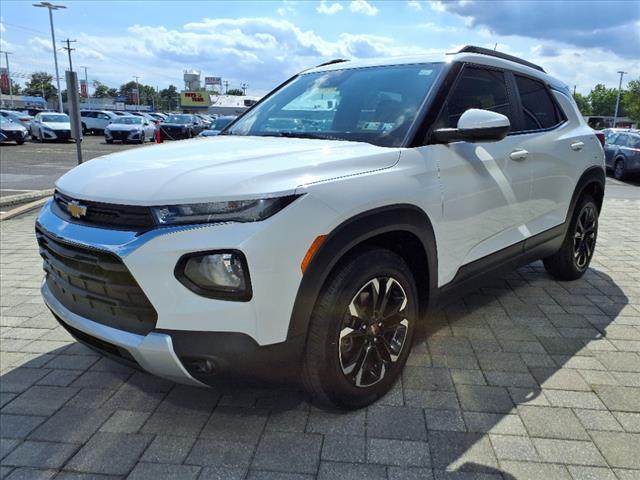 Photo of 2021 Summit White Chevrolet Trailblazer