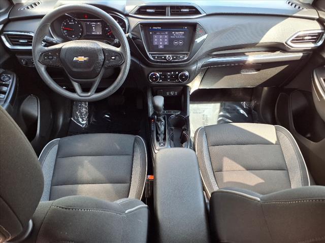 Photo of 2021 Summit White Chevrolet Trailblazer