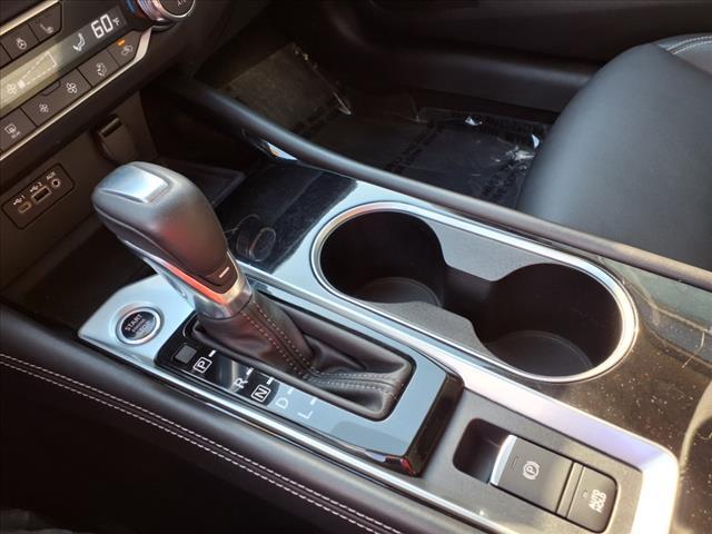 Photo of 2021 Pearl White Tricoat Nissan Altima