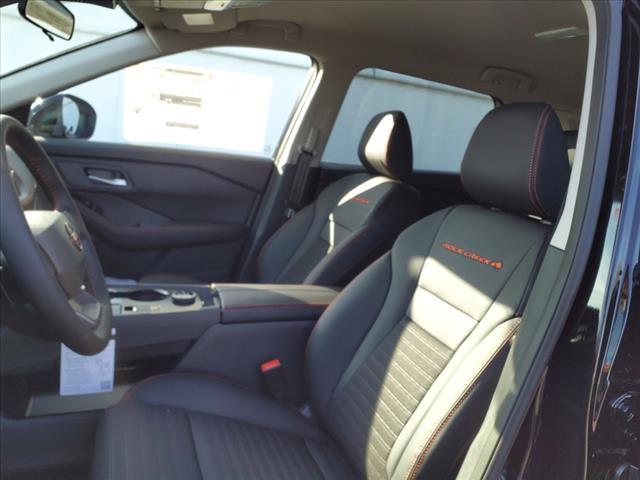 Photo of 2025 Super Black Nissan Rogue