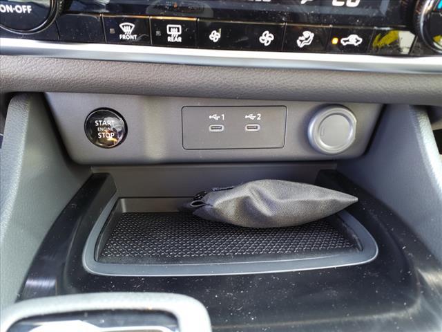 Photo of 2025 Super Black Nissan Rogue