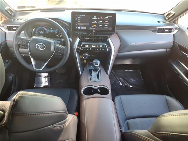 Photo of 2023 Ruby Flare Pearl Toyota Venza
