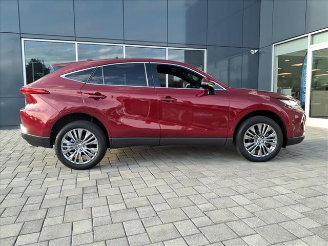 Photo of 2023 Ruby Flare Pearl Toyota Venza