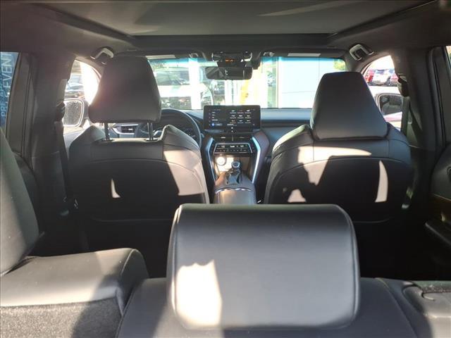 Photo of 2023 Ruby Flare Pearl Toyota Venza