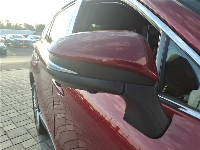 Photo of 2023 Ruby Flare Pearl Toyota Venza