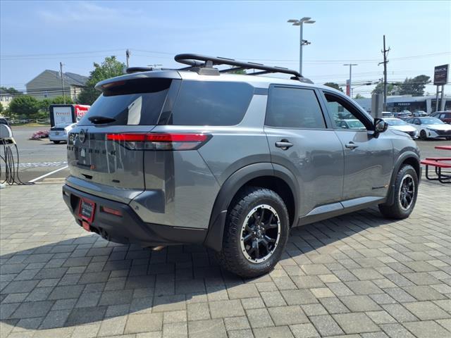 Photo of 2023 Gun Metallic Nissan Pathfinder