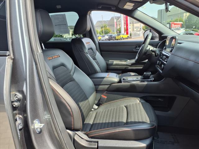 Photo of 2023 Gun Metallic Nissan Pathfinder