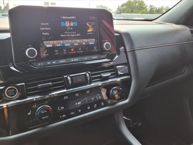 Photo of 2023 Gun Metallic Nissan Pathfinder