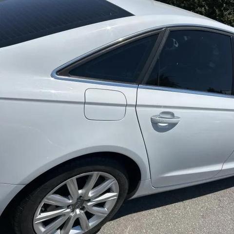 Photo of 2014 White Audi A6