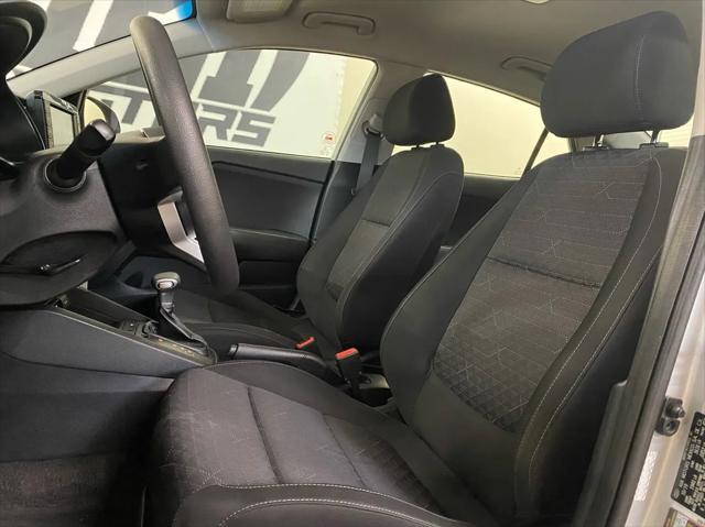 Photo of 2020 Silver Kia Rio