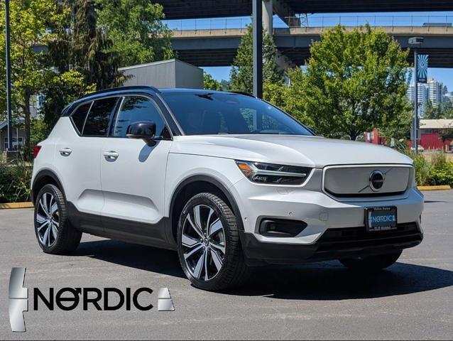 Photo of 2022 Crystal White Volvo XC40 Recharge Pure Electric
