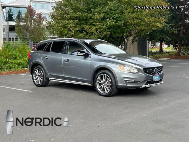 2017 Volvo V60 Cross Country