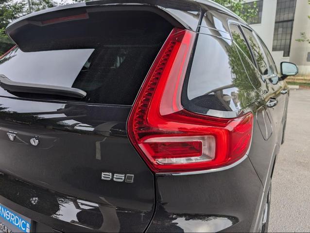 Photo of 2025 Onyx Black Volvo XC40