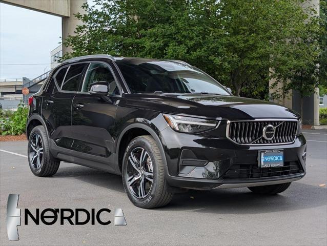 2025 Volvo XC40