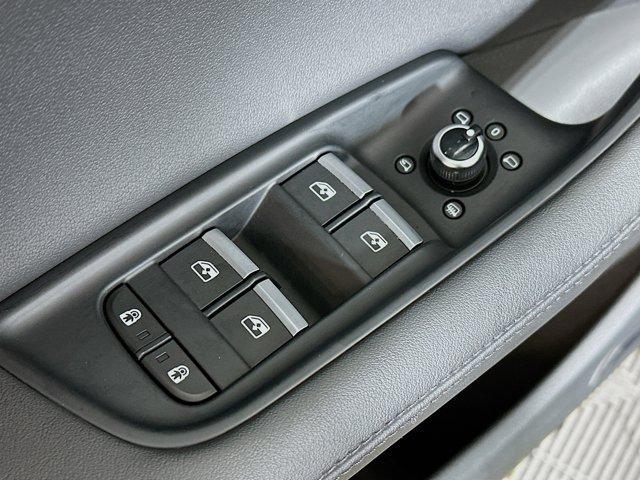 Photo of 2024 Samurai Gray Metallic Audi Q7