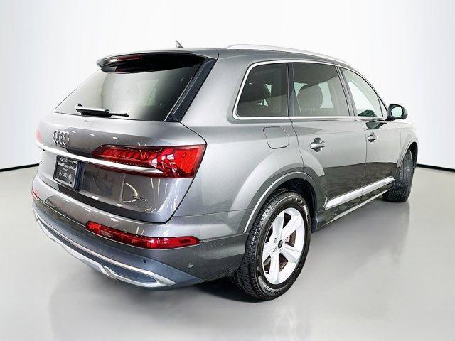 Photo of 2024 Samurai Gray Metallic Audi Q7
