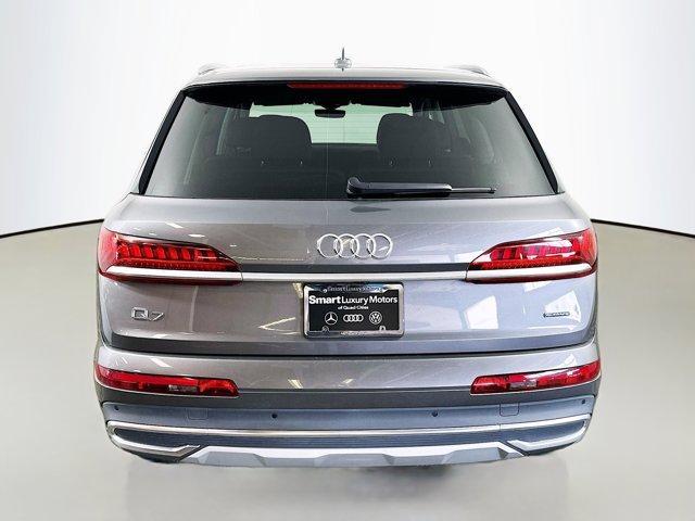 Photo of 2024 Samurai Gray Metallic Audi Q7