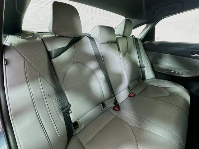 Photo of 2019 Harbor Gray Metallic Toyota Avalon Hybrid