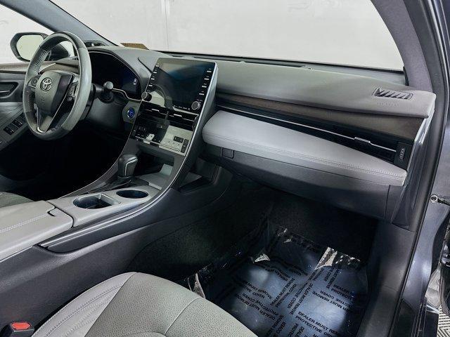 Photo of 2019 Harbor Gray Metallic Toyota Avalon Hybrid