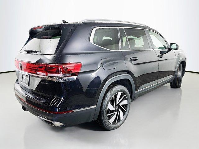 Photo of 2025 Deep Black Pearl Effect Volkswagen Atlas