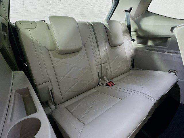 Photo of 2025 Mountain  Lake Blue Volkswagen Atlas