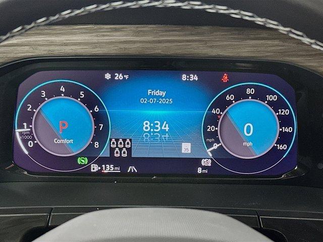Photo of 2025 Opal White Pearl Effect Volkswagen Atlas