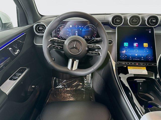 Photo of 2025 Polar White Mercedes-Benz GLC 350e
