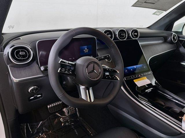 Photo of 2025 Polar White Mercedes-Benz GLC 350e