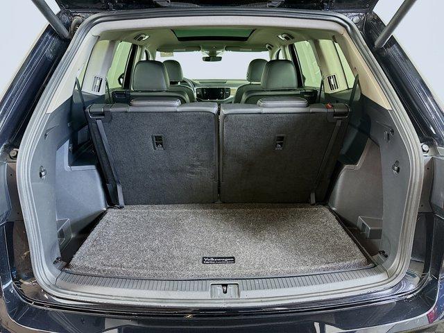 Photo of 2022 Deep Black Pearl Effect Volkswagen Atlas