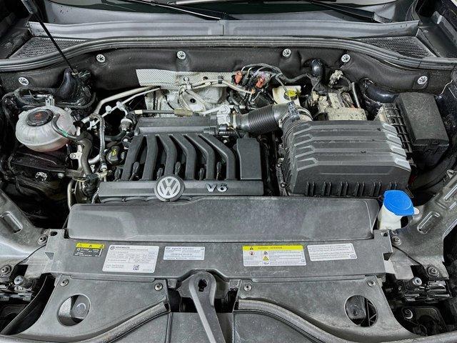 Photo of 2022 Deep Black Pearl Effect Volkswagen Atlas