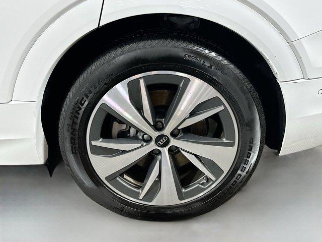 Photo of 2024 Glacier White Metallic Audi Q8 e-tron
