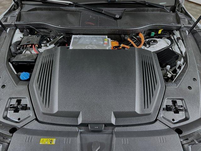 Photo of 2024 Glacier White Metallic Audi Q8 e-tron