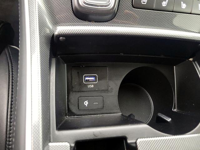 Photo of 2022 Black Hyundai SANTA FE
