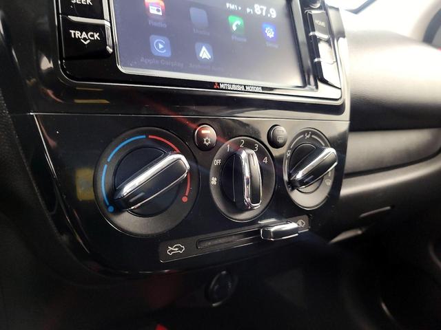 Photo of 2019 White Mitsubishi Mirage