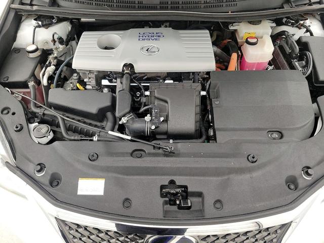 Photo of 2015 White Lexus CT 200h