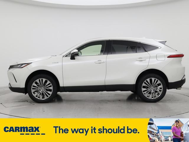 Photo of 2021 White Toyota Venza