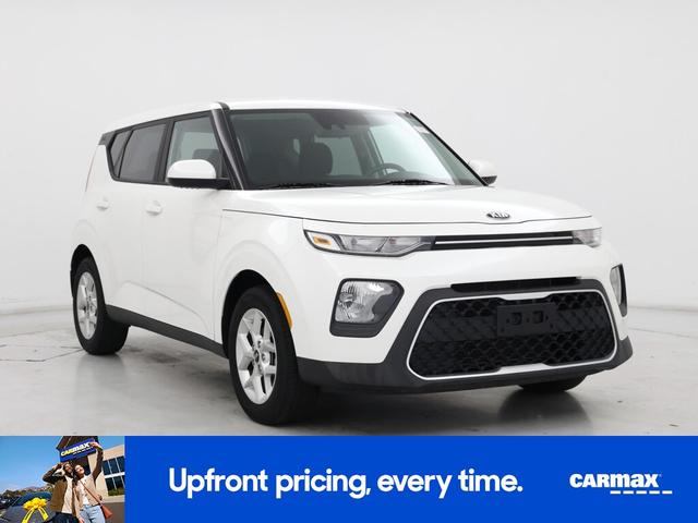 Photo of 2020 White Kia Soul