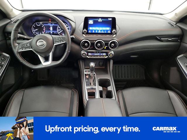 Photo of 2022 White Nissan Sentra