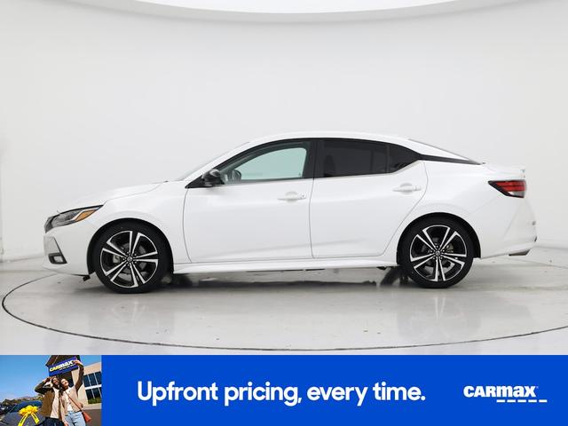 Photo of 2022 White Nissan Sentra