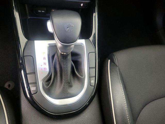 Photo of 2023 White Kia Forte