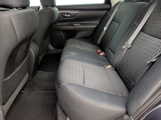Photo of 2017 Gray Nissan Altima